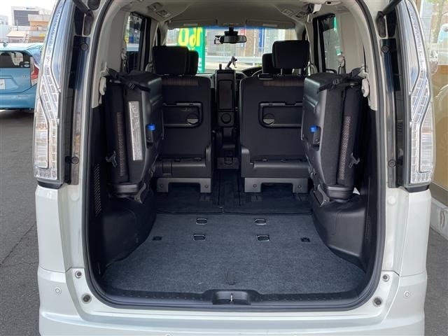 Nissan SERENA 2014 7688941-15