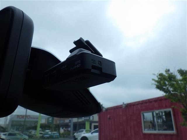 Nissan SERENA 2017 7688963-11