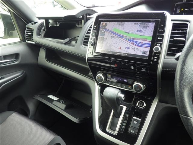 Nissan SERENA 2017 7688963-7