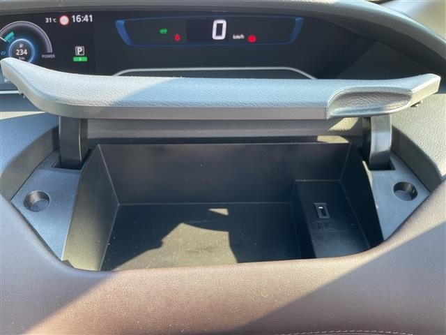Nissan SERENA 2021 7689002-10