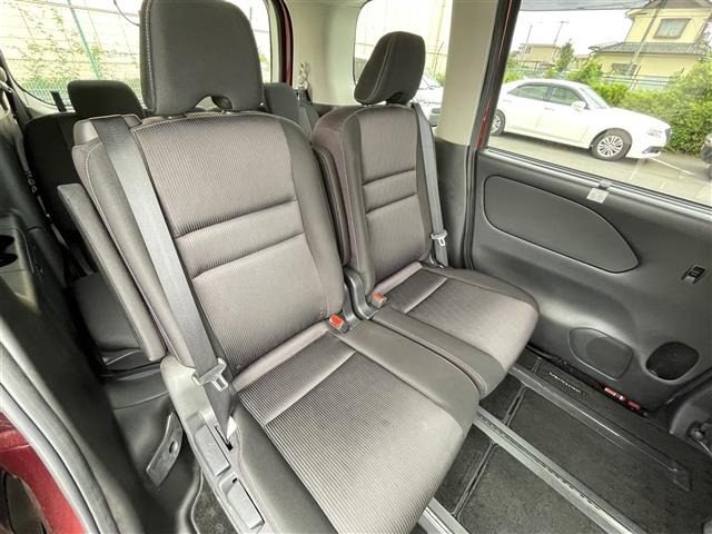 Nissan SERENA 2018 7689045-9
