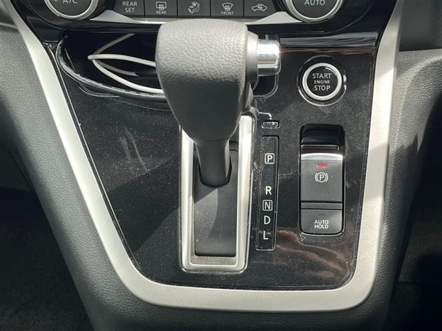 Nissan SERENA 2018 7689055-7