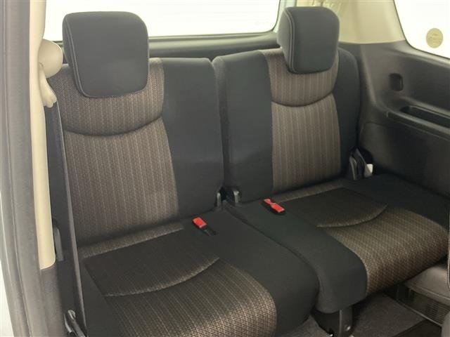 Nissan SERENA 2015 7689056-4