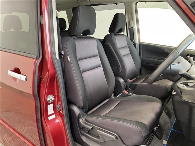 Nissan SERENA 2018 7689058-6