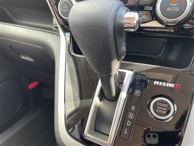 Nissan SERENA 2018 7689072-11