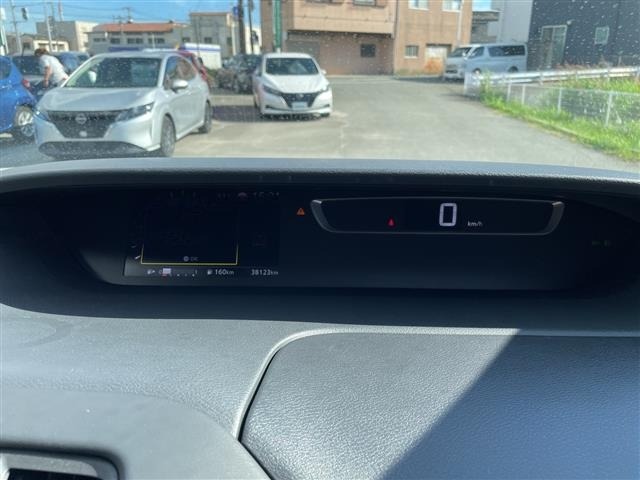 Nissan SERENA 2018 7689072-18