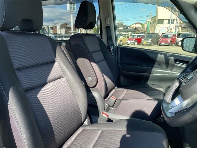 Nissan SERENA 2018 7689072-6