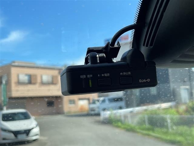 Nissan SERENA 2018 7689072-8