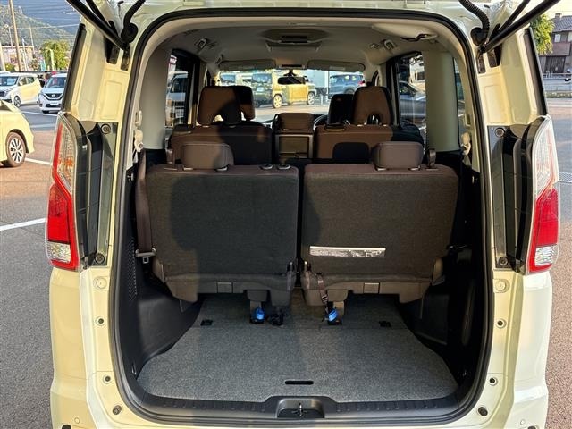 Nissan SERENA 2017 7689075-10