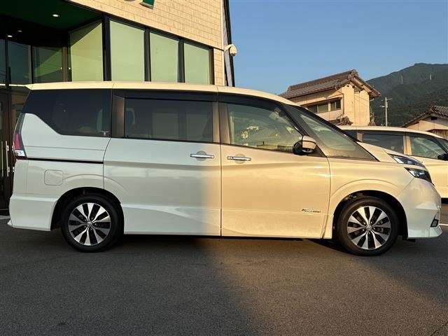 Nissan SERENA 2017 7689075-22