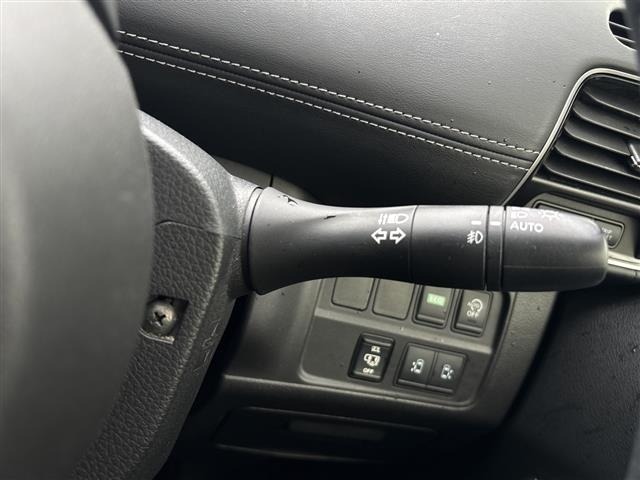Nissan SERENA 2017 7689076-8