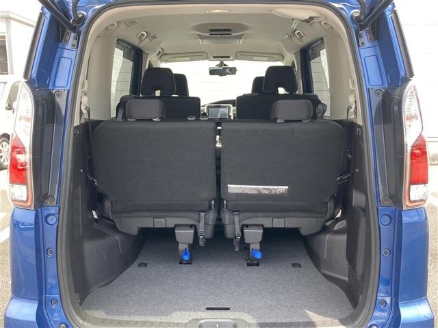 Nissan SERENA 2018 7689079-1