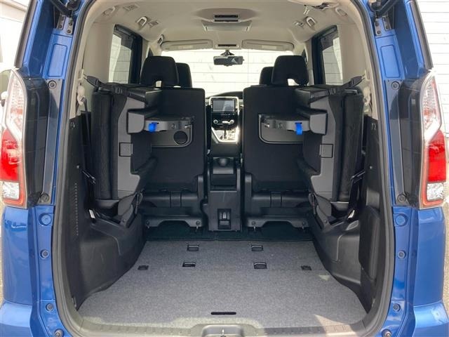 Nissan SERENA 2018 7689079-3