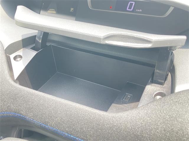 Nissan SERENA 2018 7689079-30