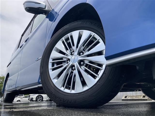 Nissan SERENA 2018 7689079-4
