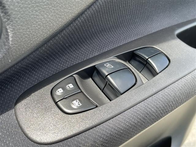 Nissan SERENA 2015 7689081-7