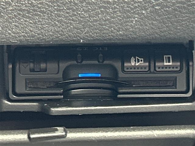 Nissan SERENA 2018 7689082-12