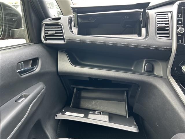 Nissan SERENA 2018 7689082-20