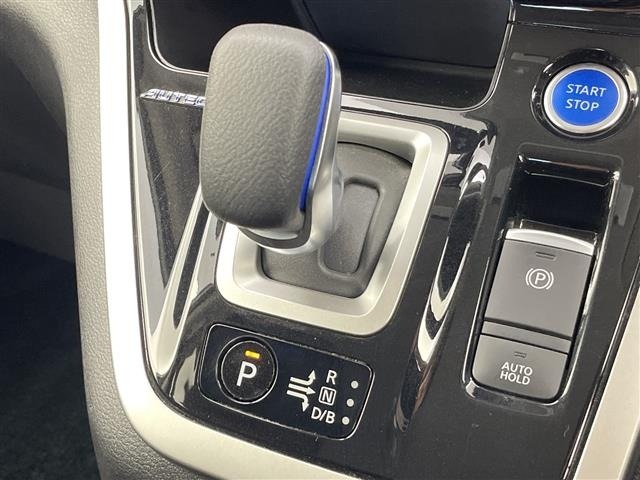 Nissan SERENA 2018 7689085-12