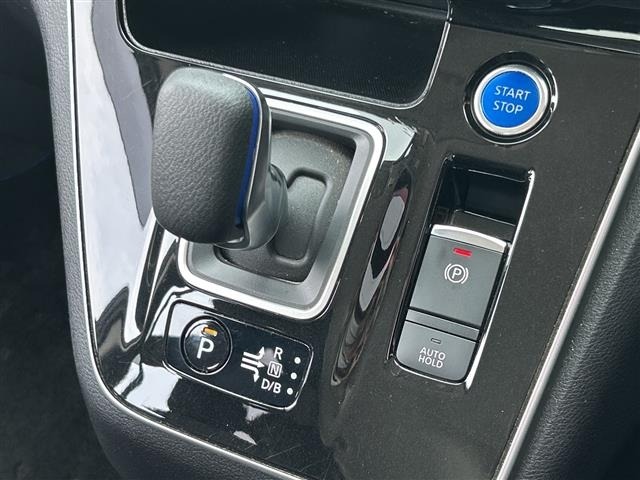 Nissan SERENA 2022 7689086-1