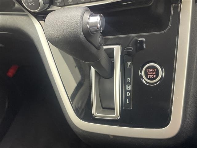Nissan SERENA 2016 7689088-20