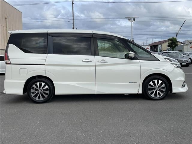 Nissan SERENA 2018 7689097-22