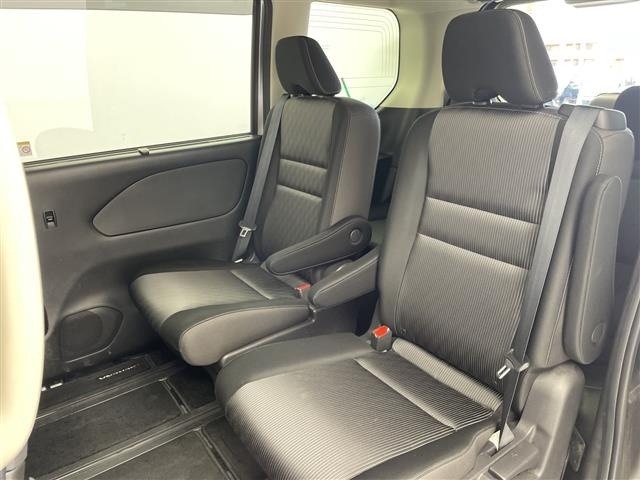 Nissan SERENA 2022 7689101-11