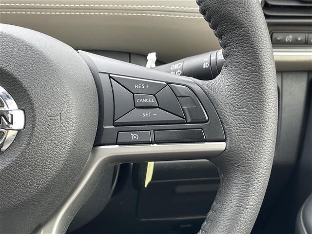 Nissan SERENA 2018 7689102-21
