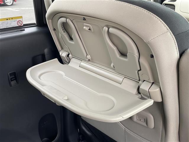 Nissan SERENA 2018 7689102-4