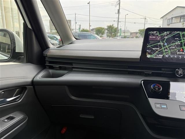 Nissan SERENA 2024 7689104-12