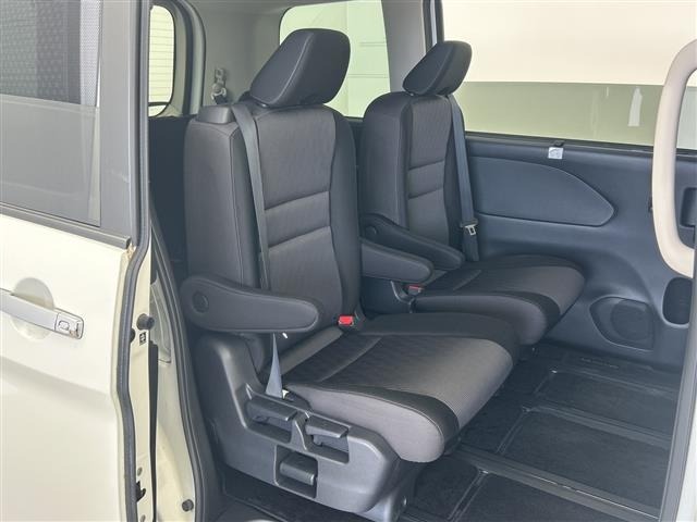 Nissan SERENA 2022 7689105-11