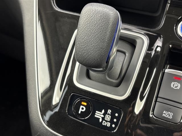 Nissan SERENA 2022 7689108-19