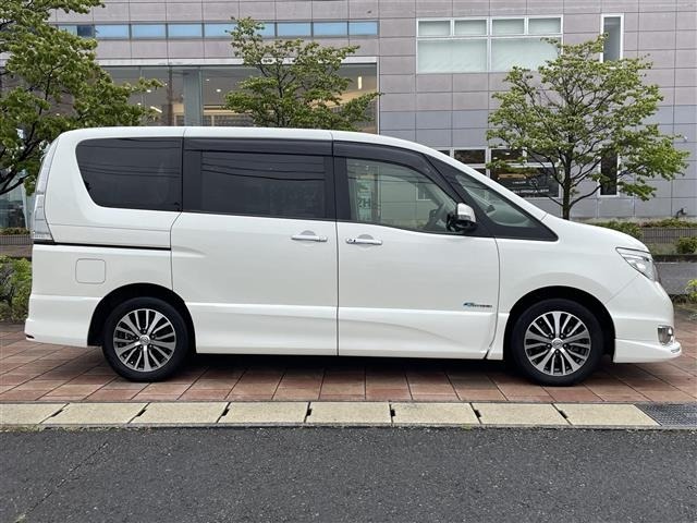 Nissan SERENA 2015 7689112-6