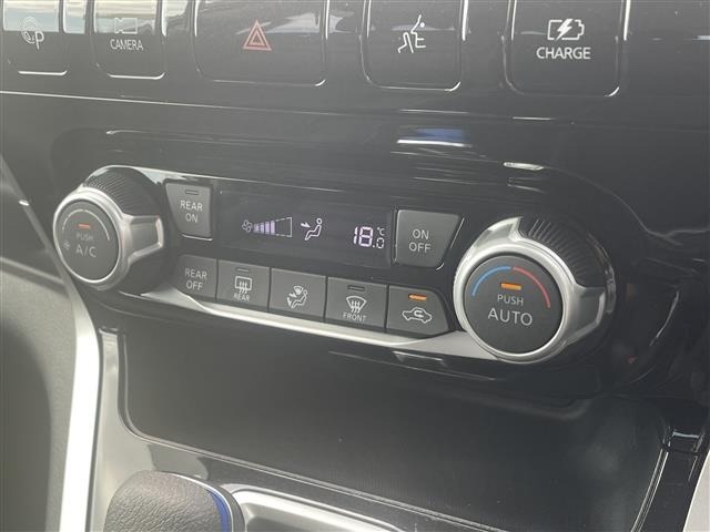 Nissan SERENA 2018 7689114-24