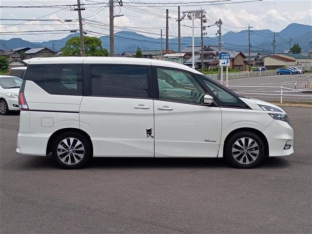 Nissan SERENA 2016 7689117-12