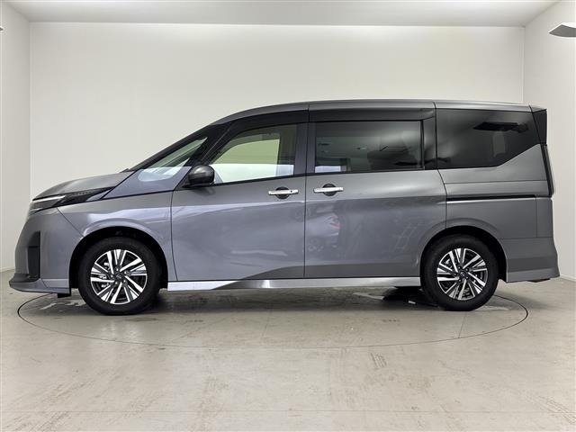 Nissan SERENA 2023 7689118-2
