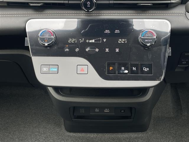 Nissan SERENA 2025 7689148-3