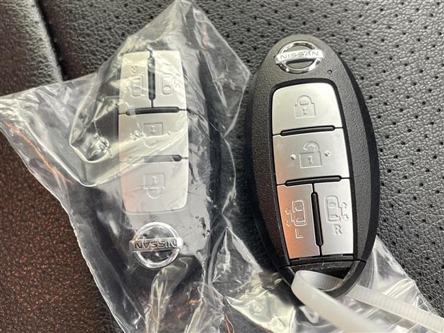 Nissan SERENA 2016 7689162-10
