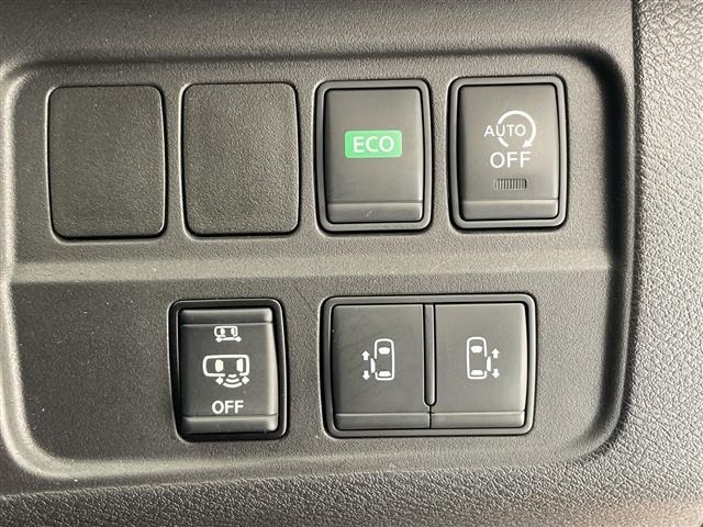 Nissan SERENA 2017 7689165-18