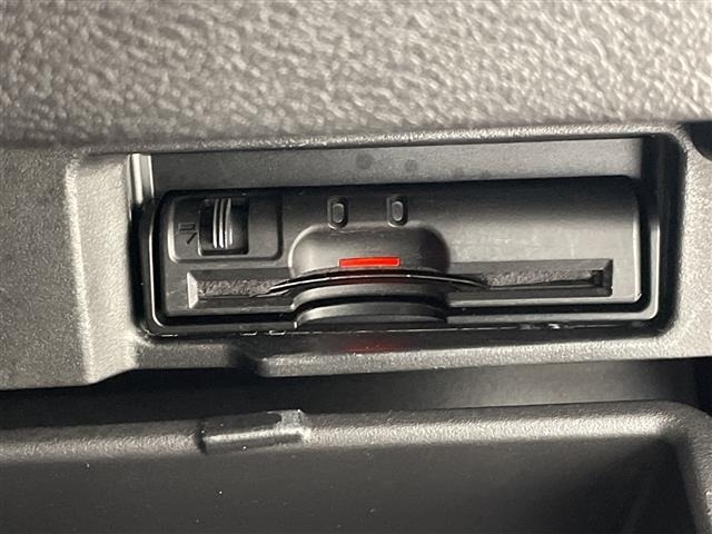 Nissan SERENA 2017 7689165-5