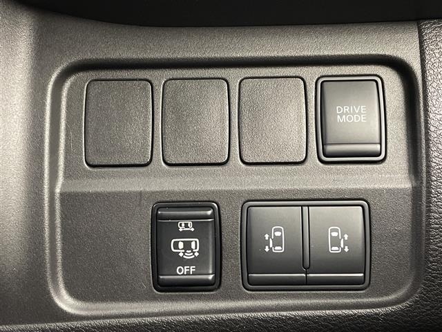 Nissan SERENA 2018 7689175-12