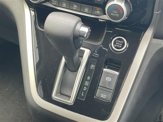 Nissan SERENA 2017 7689177-20
