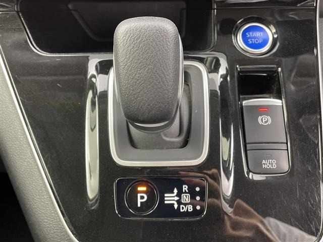 Nissan SERENA 2022 7689185-9