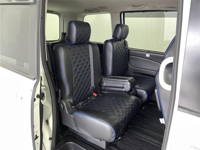 Nissan SERENA 2015 7689195-1