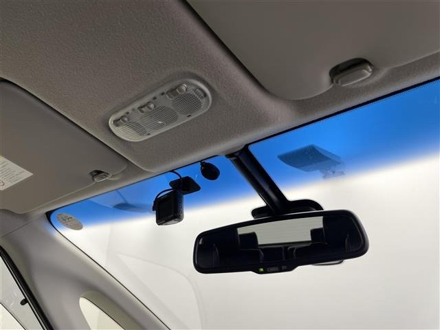 Nissan SERENA 2015 7689195-18