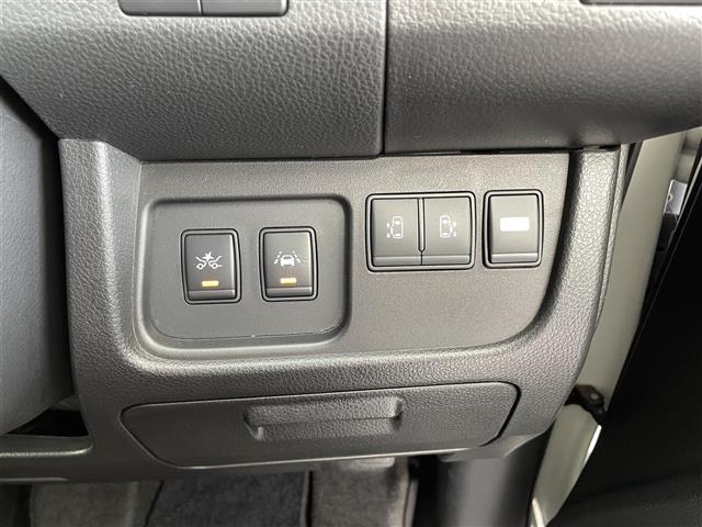 Nissan SERENA 2015 7689195-4