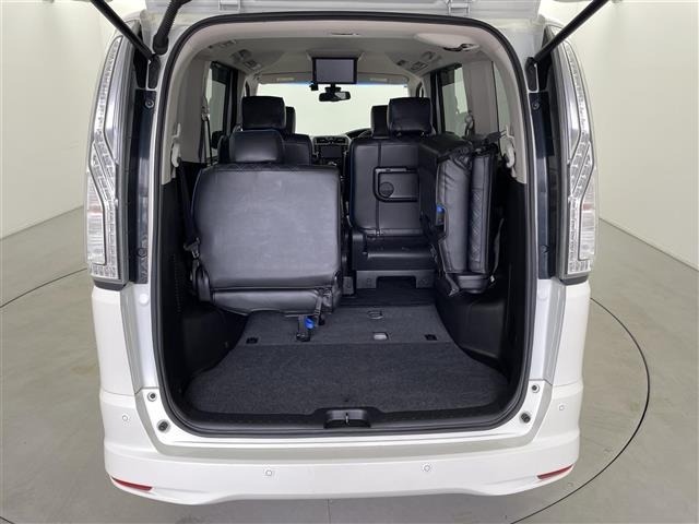 Nissan SERENA 2015 7689195-8