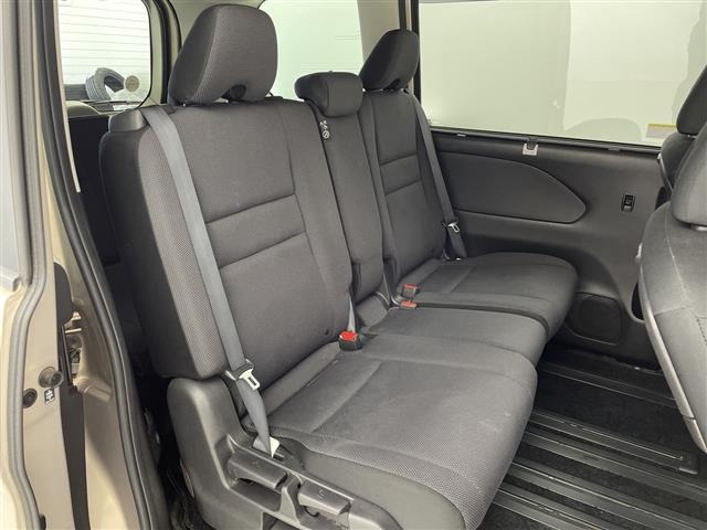 Nissan SERENA 2017 7689214-13
