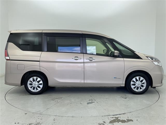 Nissan SERENA 2017 7689214-2