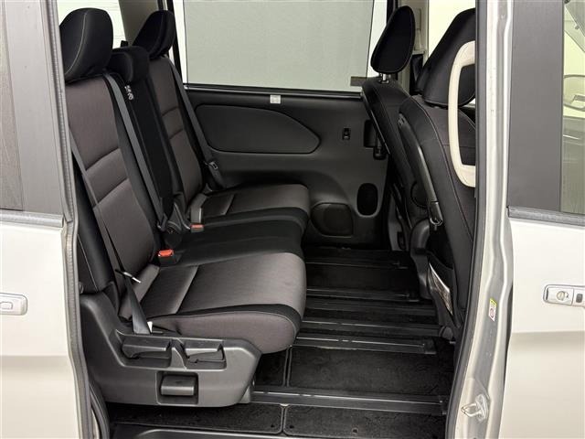 Nissan SERENA 2016 7689222-11